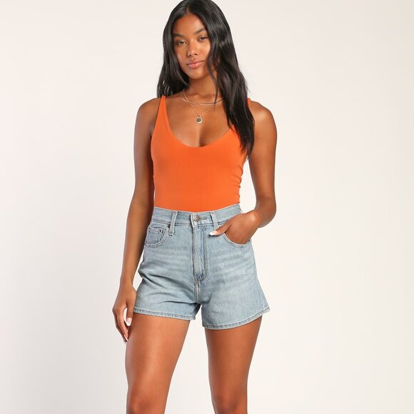 Levi’s High Loose Denim Shorts - Picture 1 of 8